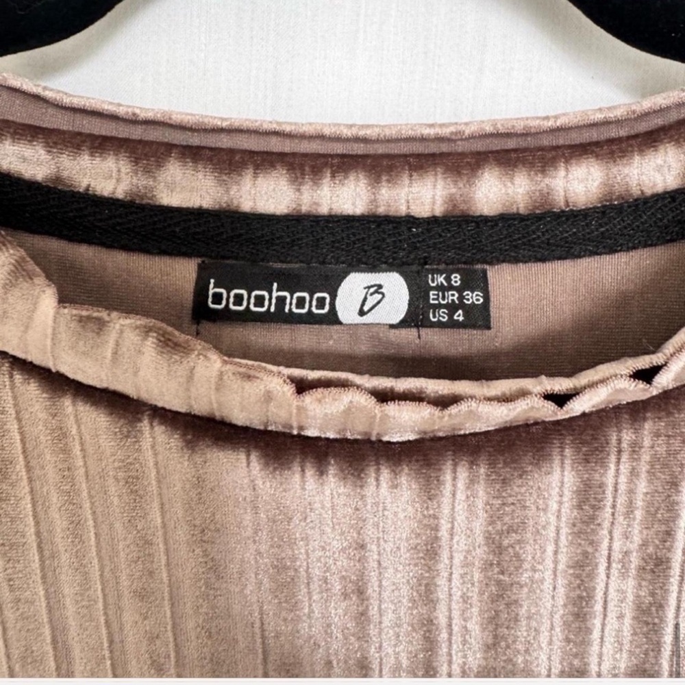 BOOHOO GRAY OVERSIZED PLEATED VELVET DIP BACK TUNIC IN SIZE 4 - Picture 5 of 5